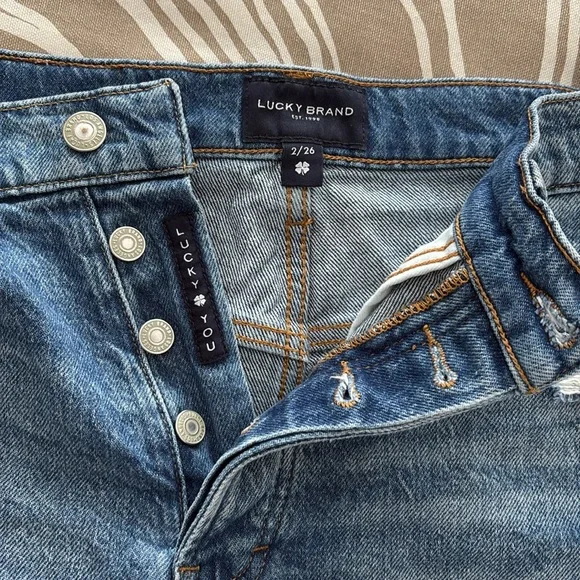 LUCKY BRAND denim shorts - Picture 3 of 7